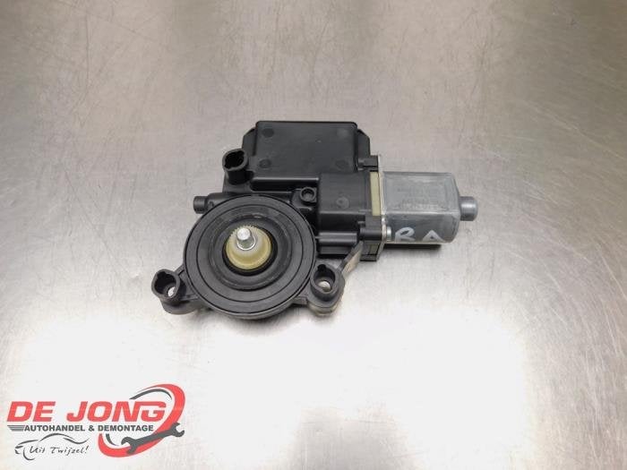 Moteur de vitre portière d'un Volkswagen Polo, Volkswagen, -, 3 mois de garantie, Utilisé