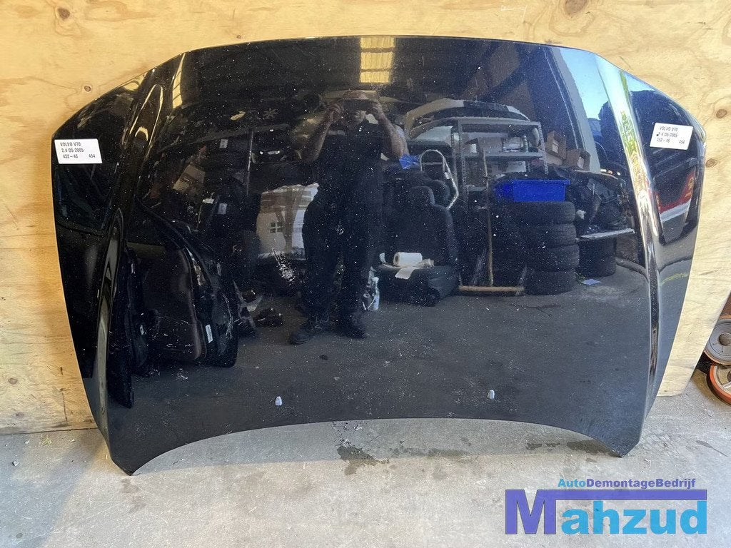 VOLVO V70 Zwart 45246 motorkap 1999-2007, Gunnar Engellaus vag 8
405 31  Gothenburg, SE, Info@volvocars.com, Volvo Car Corporation