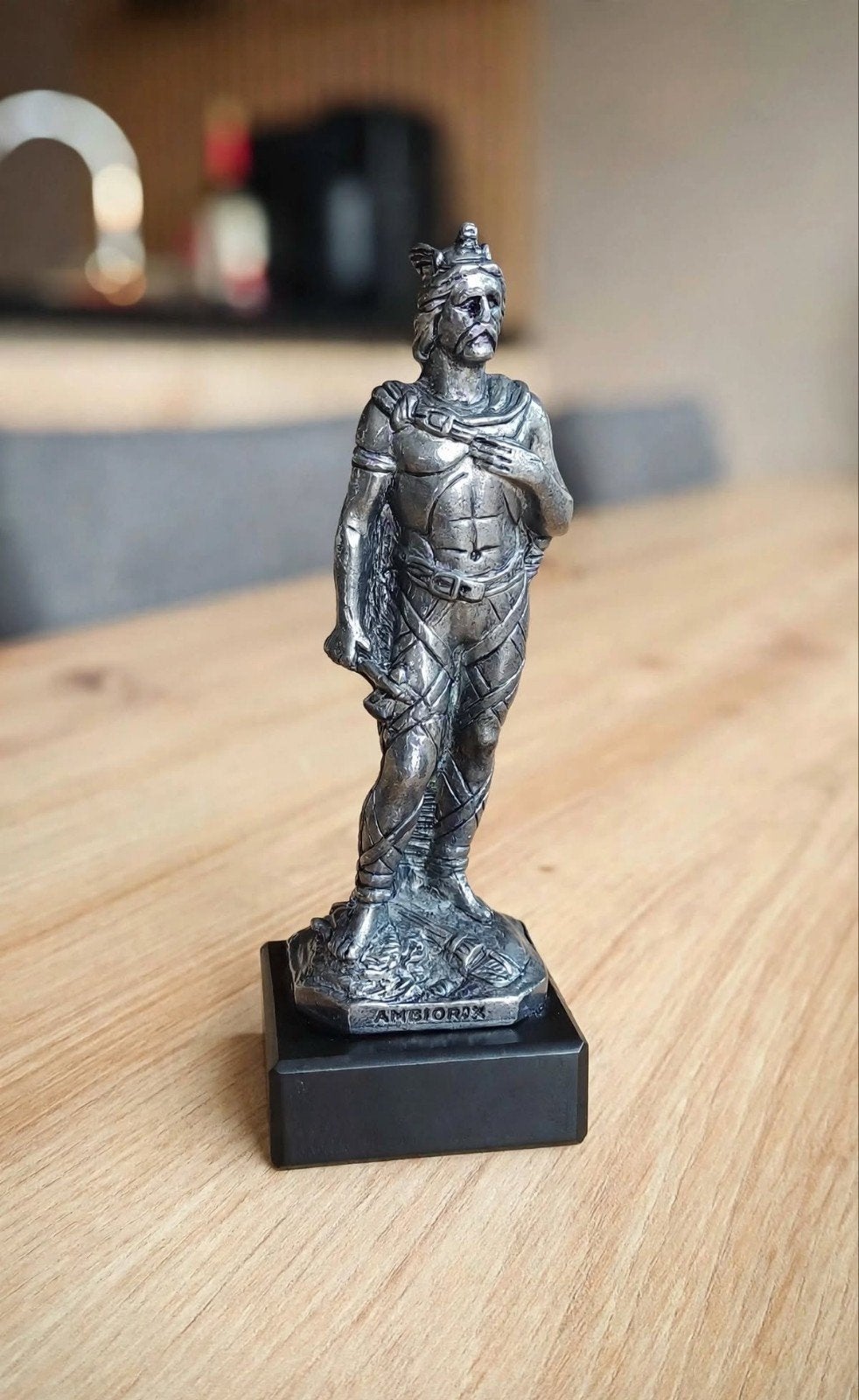 Tinnen beeldje Ambiorix, Antiek en Kunst, Ophalen of Verzenden
