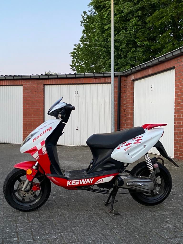 Keeway fact klasse a, Fietsen en Brommers, Ophalen, Zo goed als nieuw
