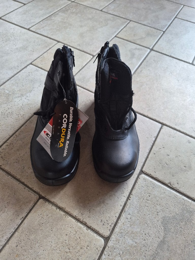 Bottines Cofra, Neuf, Boots et Botinnes, Noir, Cofra