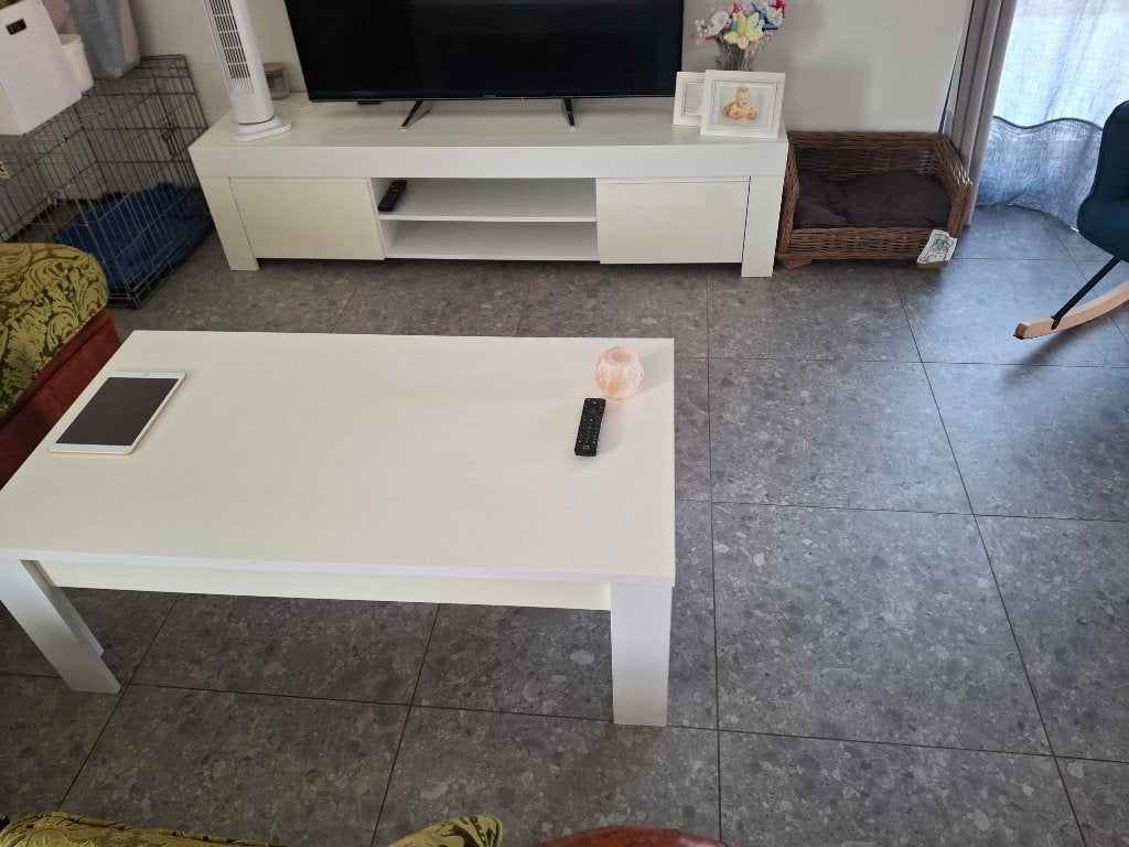 Hoogglans witte tafel, salontafel en tv-meubel, Huis en Inrichting, Ophalen, Gebruikt