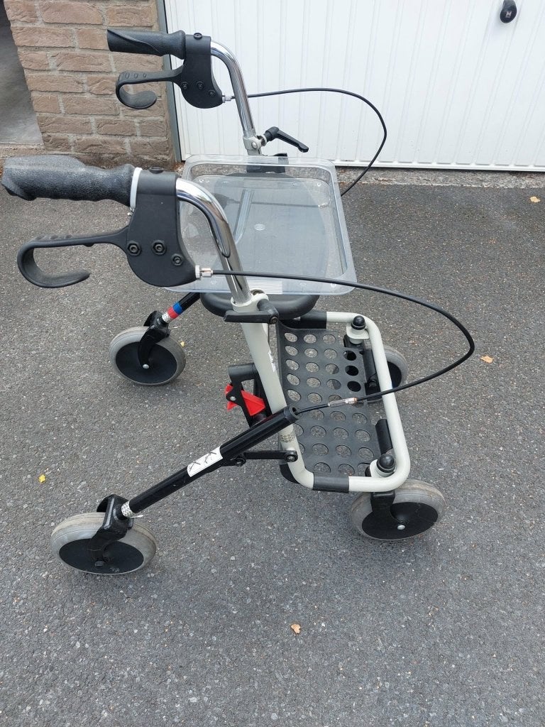 Rollator, Diversen, Ophalen