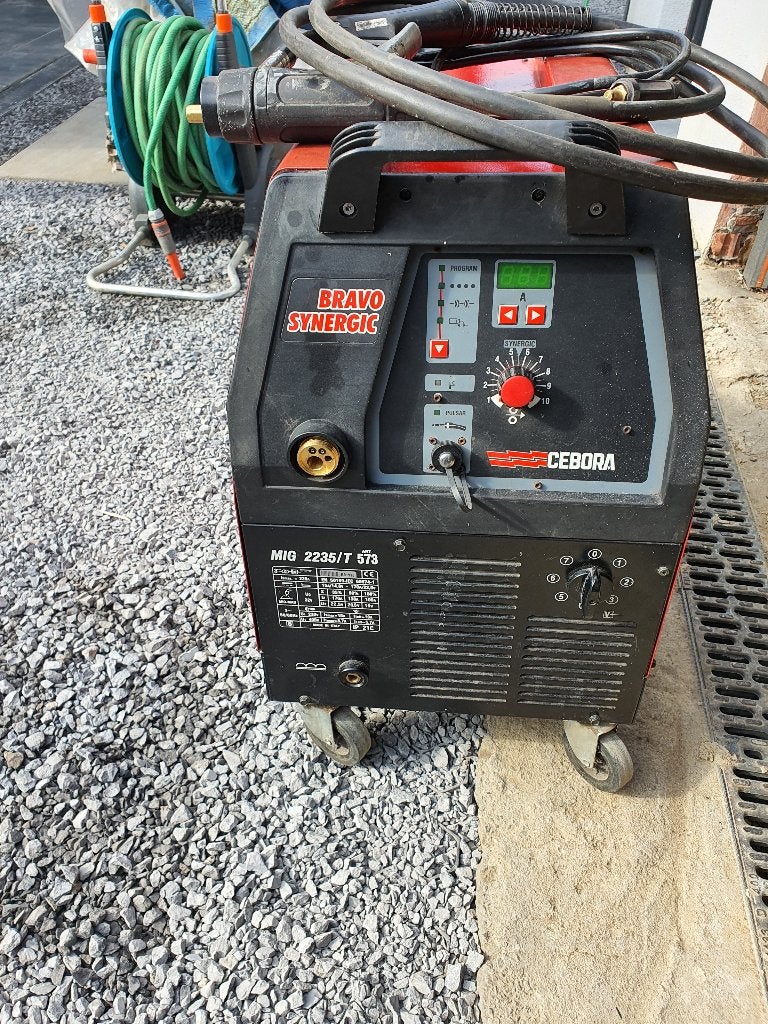 Cebora MIG Bravo 2235/T Combi 170 ampères 380 V C'est un trè, Bricolage & Construction, Outillage | Soudeuses, Enlèvement, Comme neuf