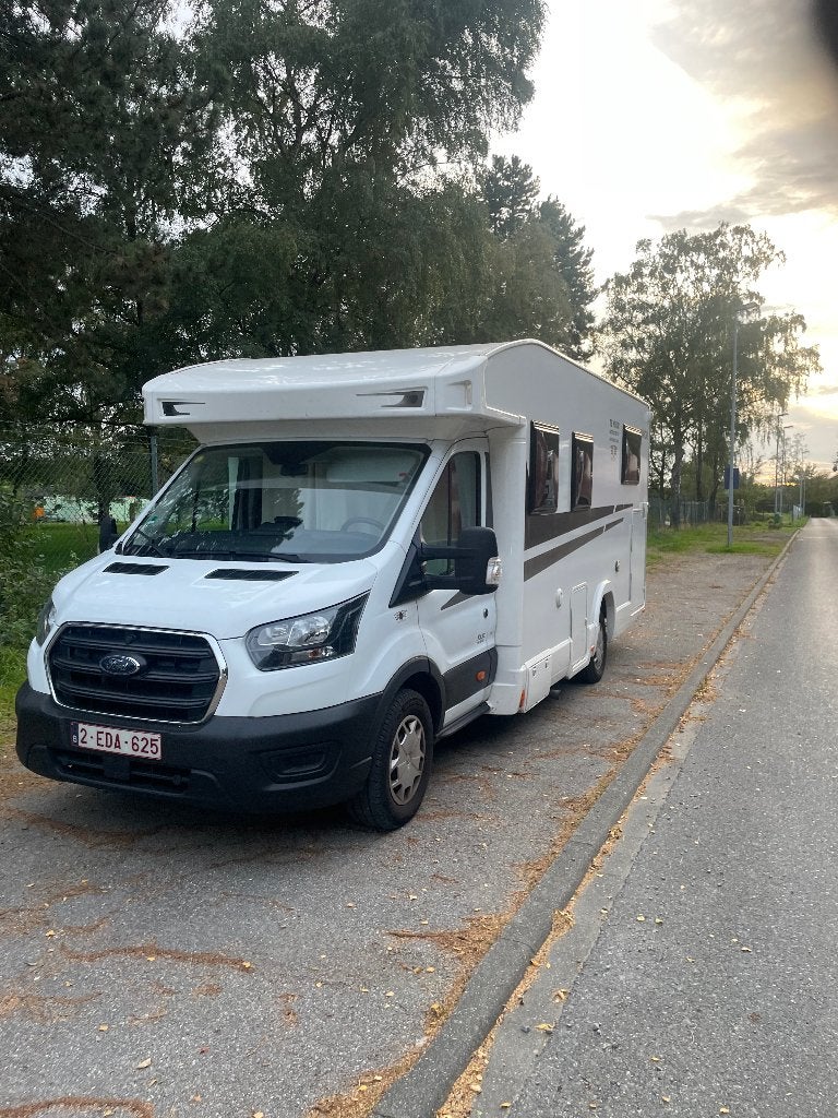 Ford Rimor Kilig 95 Plus 2023 | 61.000 km | €59.000, Caravanes & Camping, Jusqu'à 4, Toilette à cassette, Boîte manuelle, Diesel