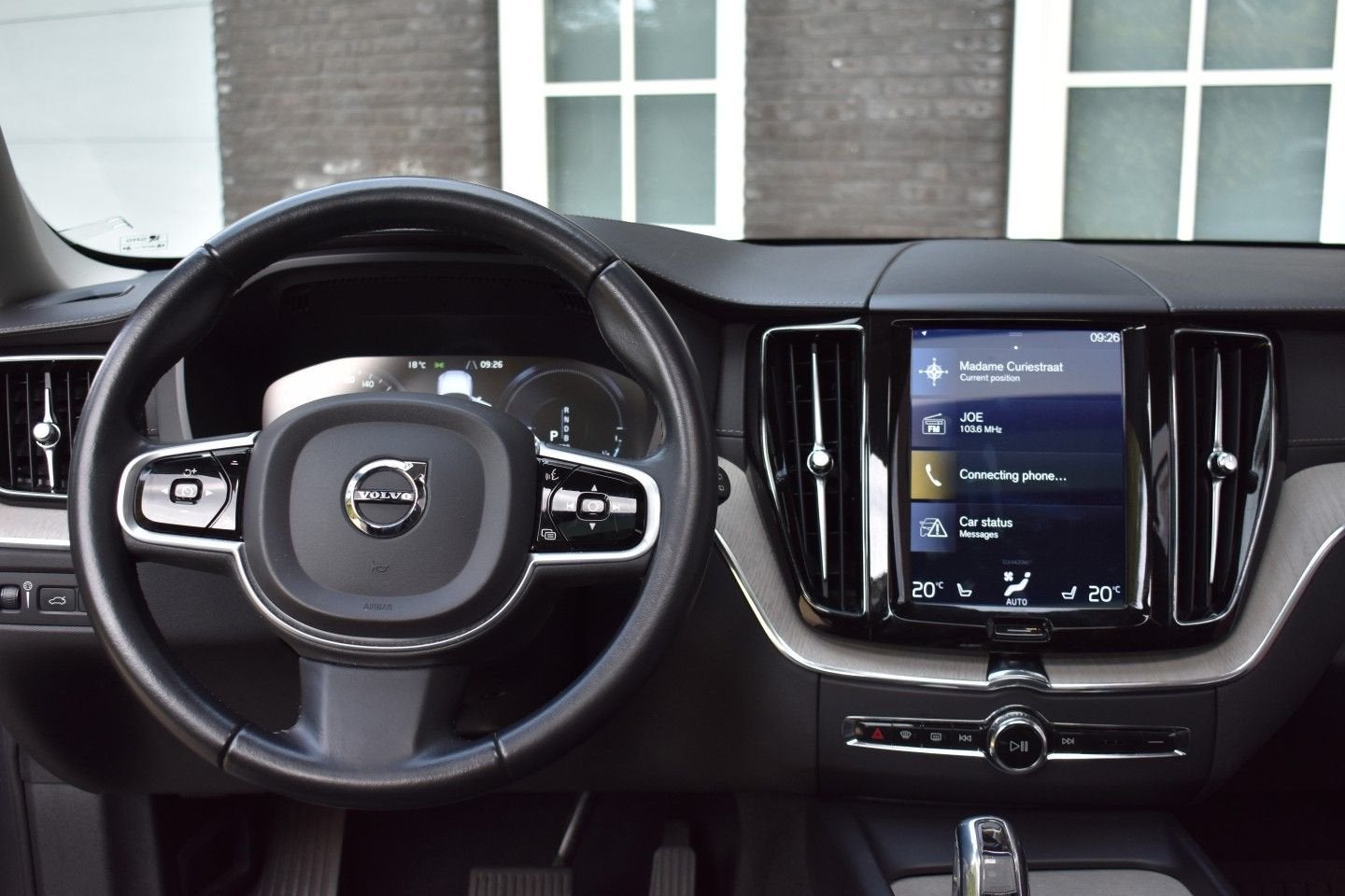 Volvo XC60 2.0 T8 Twin Engine AWD Inscription Wij zijn op af, Auto's, Automaat, Zwart, Parkeersensor, Bedrijf