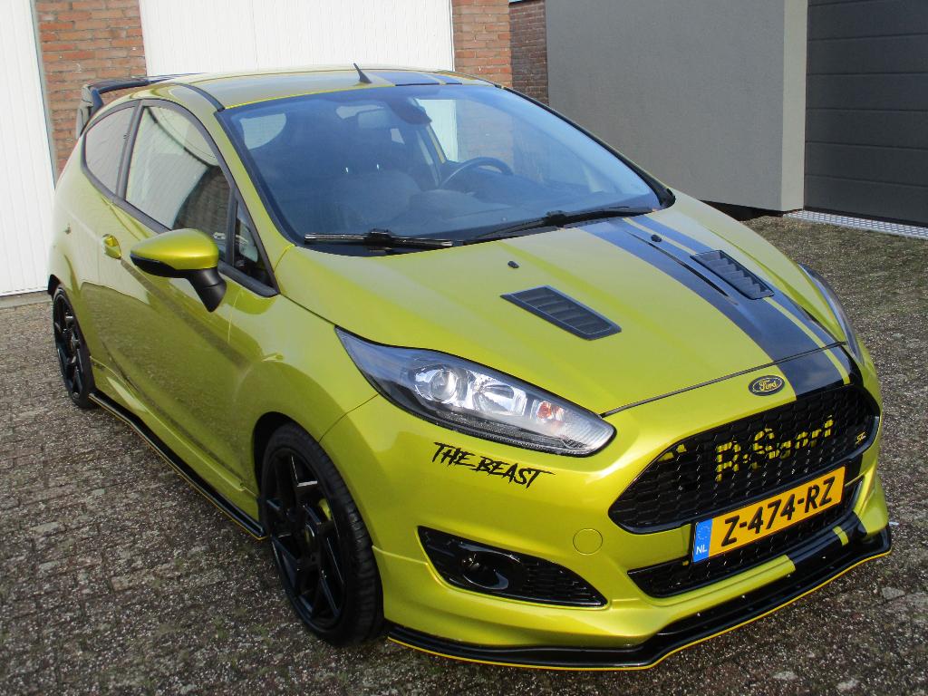 Nette Fiesta 1.0 ecoboost   Sport, Auto's, 1025 kg, Lederen bekleding, Zwart, Leder en Stof