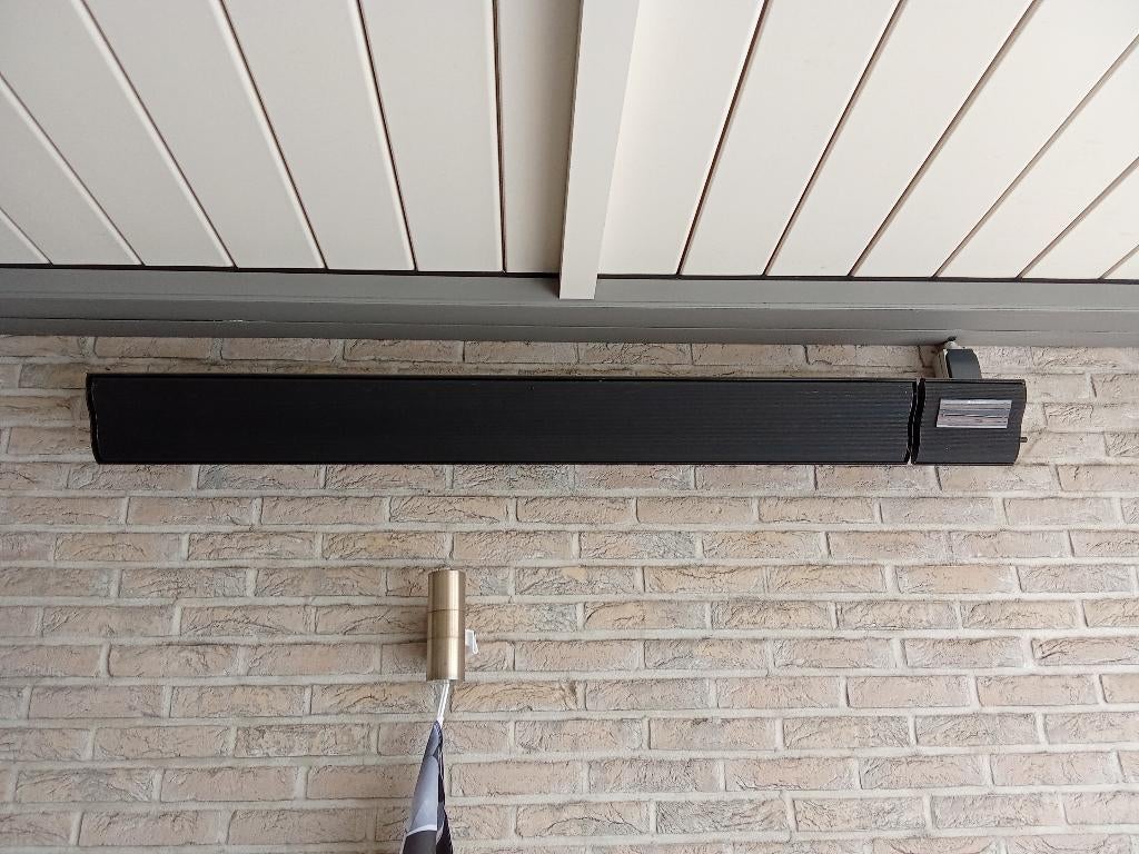 WARMTESTRALER INFRAROOD 2400W (NIEUW !), Doe-het-zelf en Bouw, Verwarming en Radiatoren, Ophalen, Minder dan 30 cm, Hoog rendement (Hr)