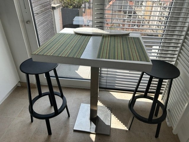 Hoge eettafel met barkrukken, Huis en Inrichting, Ophalen of Verzenden, Zo goed als nieuw