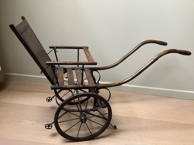 antieke poppenwagen, Ophalen