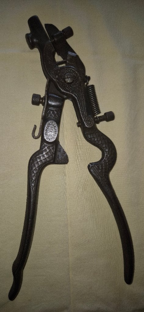 Ancienne pince à avoyer "Garantos Fix II" D.R.Patent, Enlèvement ou Envoi, Utilisé