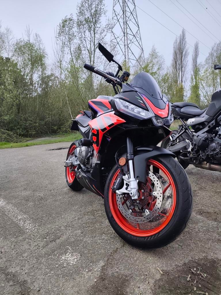 Aprilia tuono 660 factory in nieuwstaat, Motoren, Motoren | Aprilia, Particulier