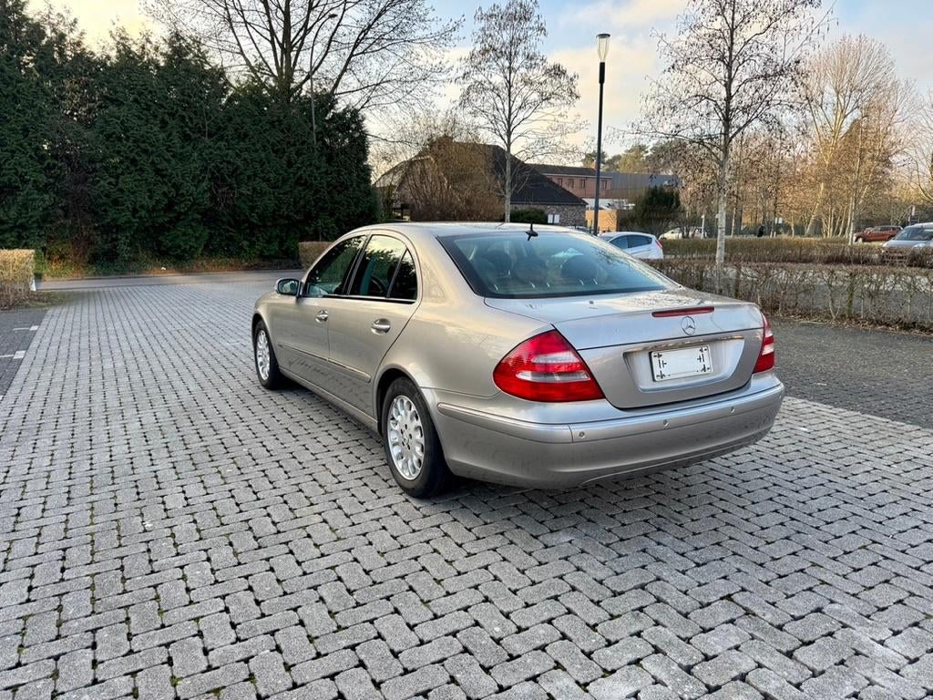 Mercedes-Benz E 200 CDI 1 ste eigenaar onderhoudboekje, Auto's, Automaat, 4 deurs, Achterwielaandrijving, 4 cilinders