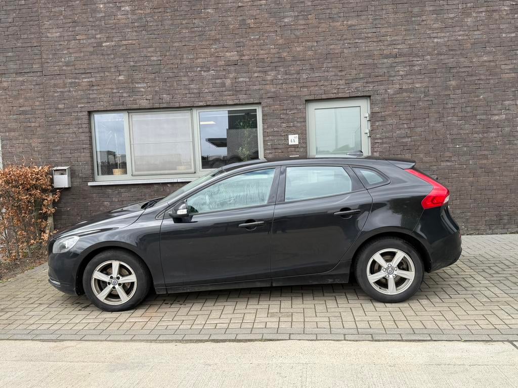 Volvo V40 2.0 D2 | NAVI | AIRCO | Euro 6 | 2016, Auto's, Zwart, Bedrijf, 5 deurs, Te koop