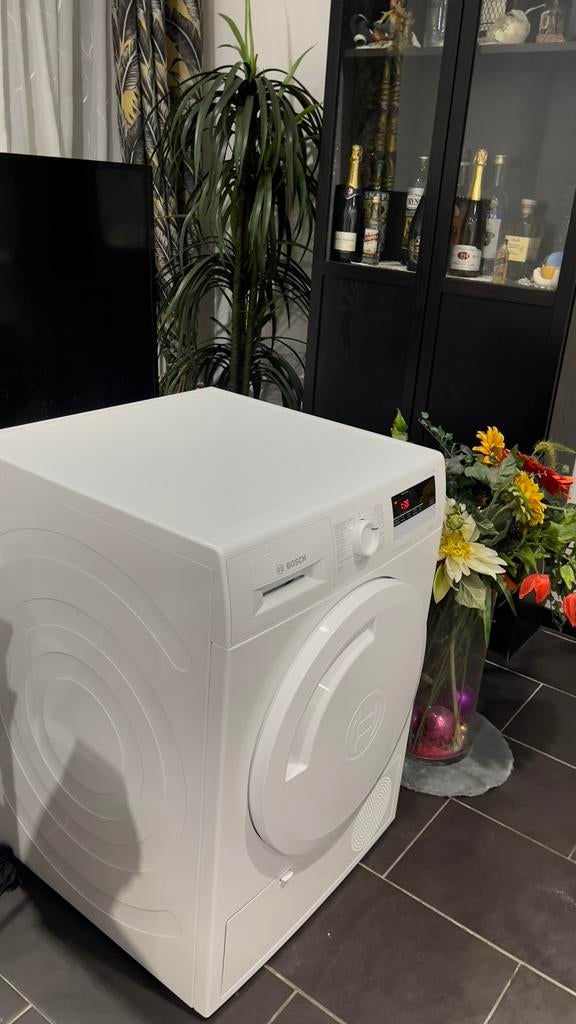 sèche linge à condensation Bosch serie4  8KGs super etat !, Electroménager, Sèche-linge, Comme neuf, À condensation, 6 à 8 kg