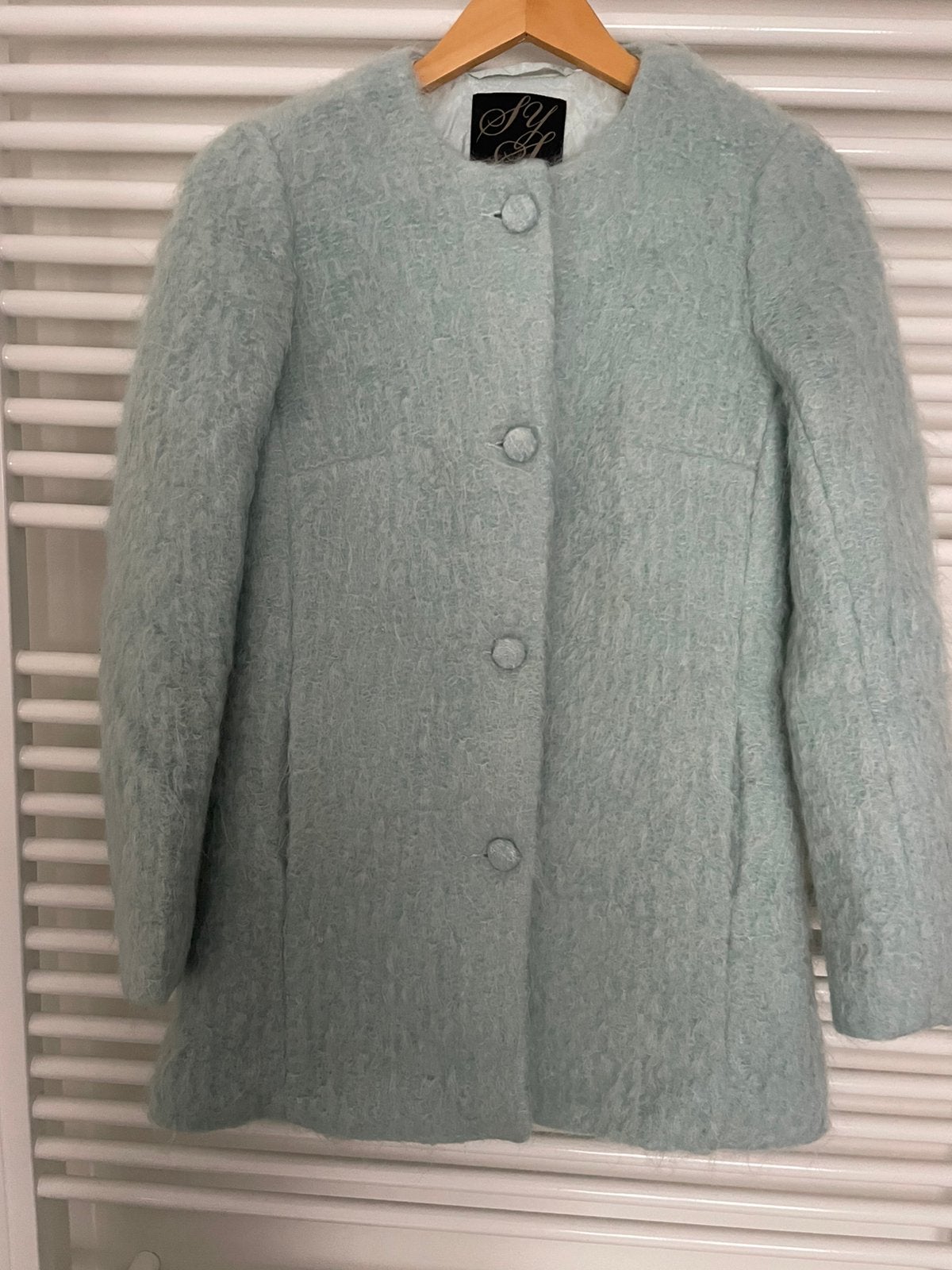 Lichtgroen winterjasje van wol/alpaca en mohair. Maat 34, Kleding | Dames, Ophalen, Nieuw, Maat 34 (XS) of kleiner