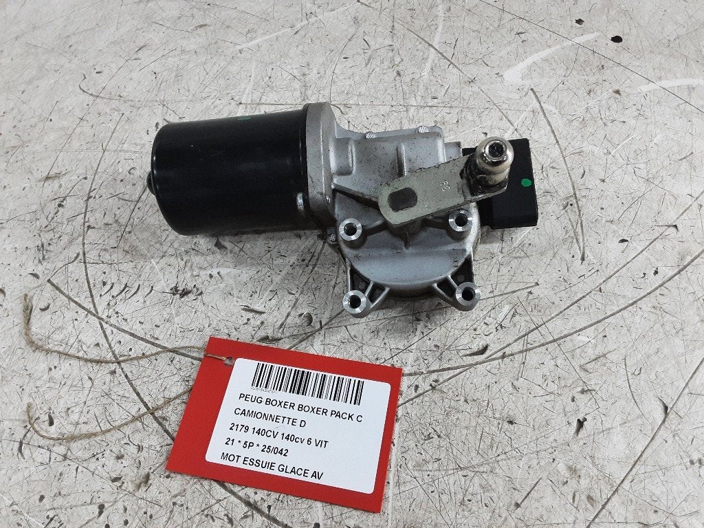 MOTEUR ESSUIE-GLACE AVANT Peugeot Boxer (U9) (1363338080), Mevr. I. Hauben, Utilisé, Rue de l'Espoir 34 34
4030  GRIVEGNÉE, BE