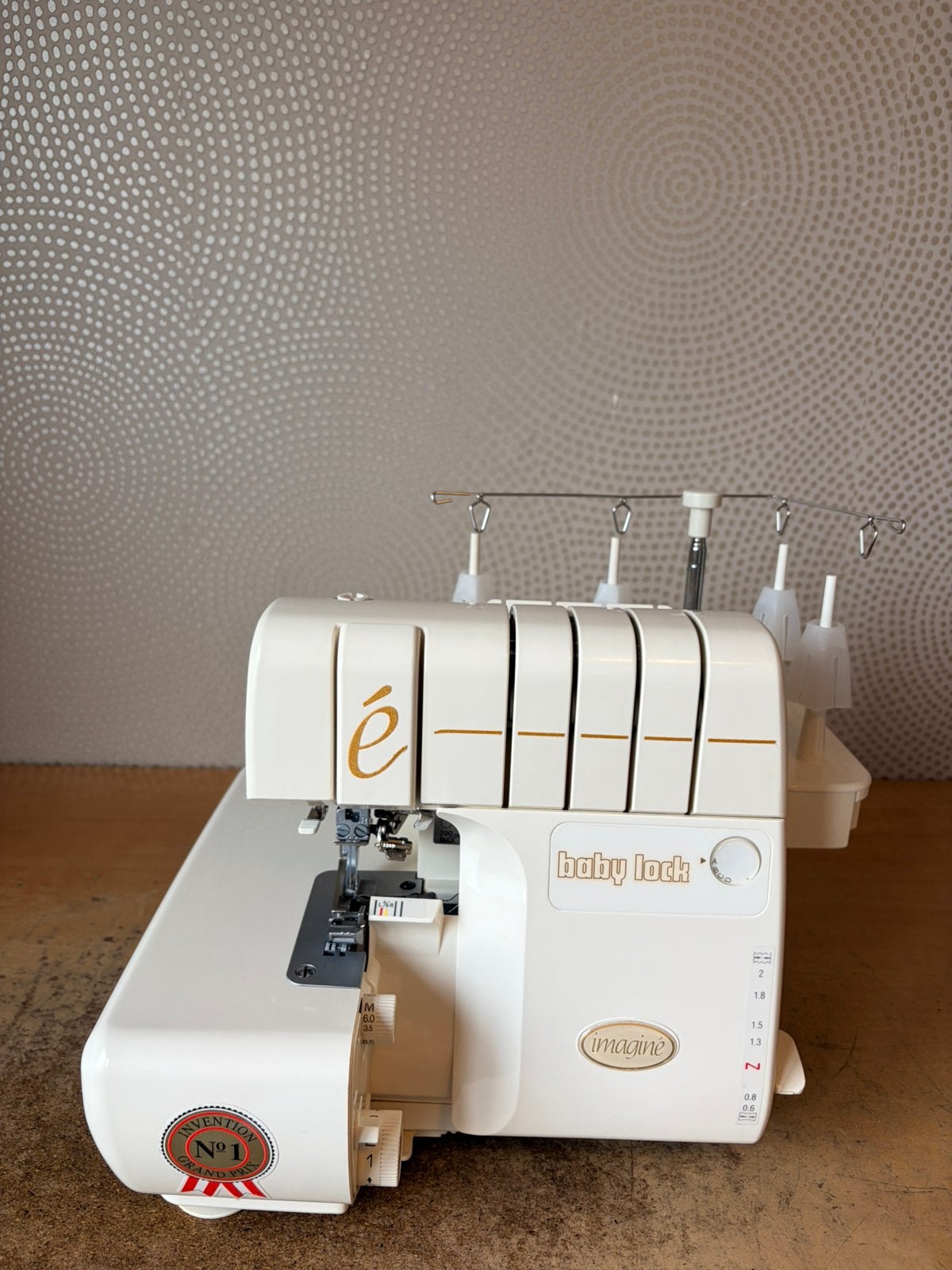 LOCKMACHINE BABY LOCK IMAGINÉ IN ZEER NETTE STAAT, Hobby en Vrije tijd, Ophalen of Verzenden, Zo goed als nieuw, Lockmachine, Overige merken