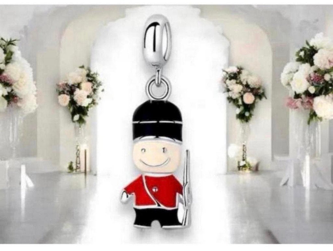British Royal Guard Charm Sterling silver - Bedel uit london, Handtassen en Accessoires, Bedels, 1 bedel, Ophalen of Verzenden