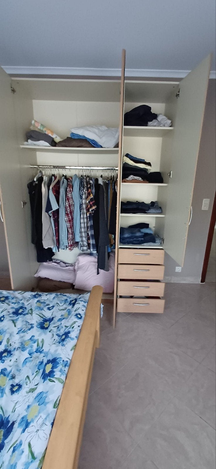 Chambre a coucher complète sans matelas, Maison & Meubles, Chambre à coucher | Chambres à coucher complètes, Enlèvement