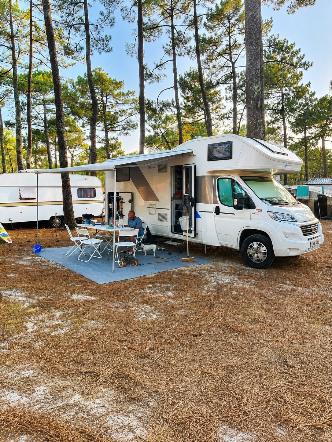 ADRIA SUN LIVING A75 SL – 52000 €, Siège de train, 6 à 7 mètres, Toilette à cassette, Fiat