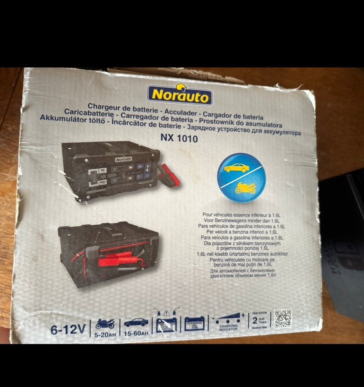 Battery charger Norauto, Enlèvement, Comme neuf