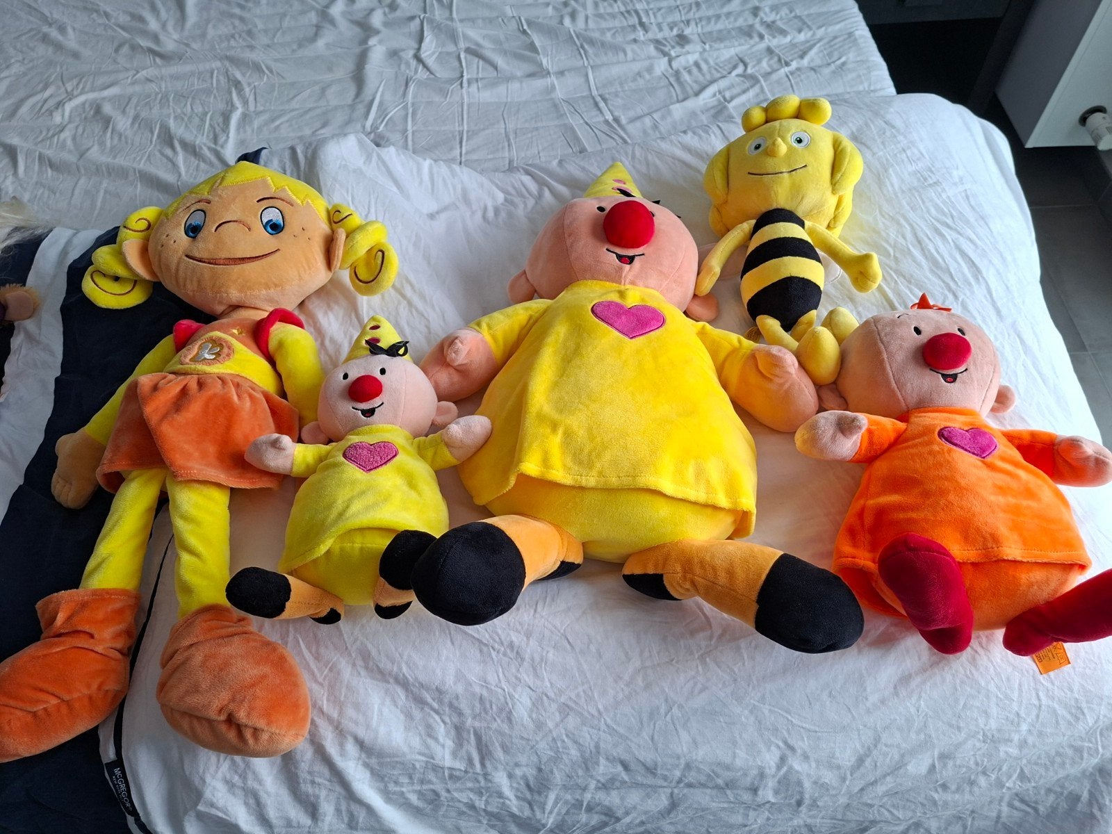 Studio 100 Knuffels o.a. Bumba, Bumbalu, Maya de Bij, Overige karakters, Ophalen, Zo goed als nieuw
