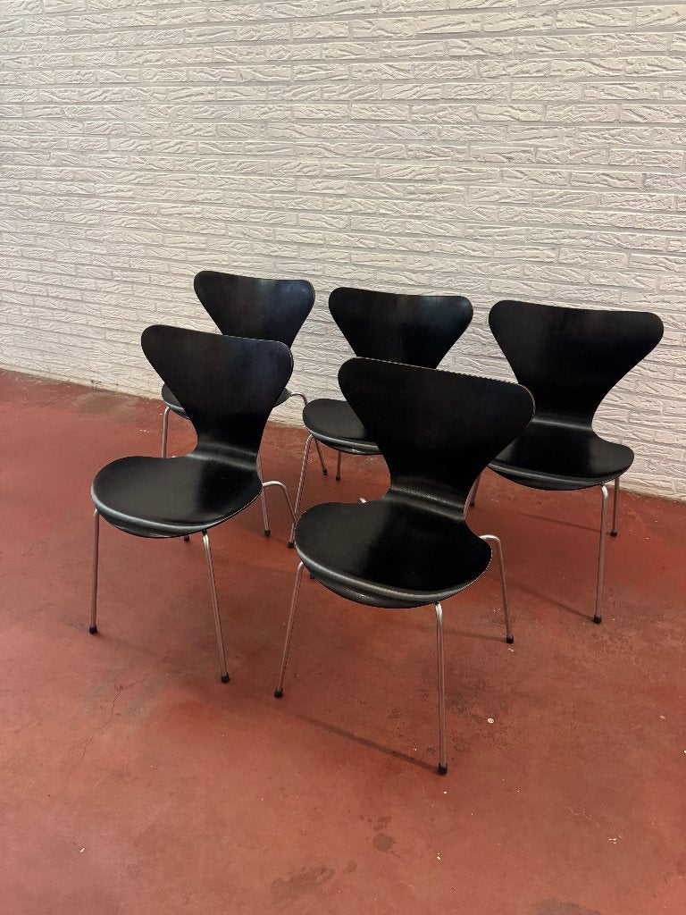 5 x Fritz Hansen vlinderstoel zwarte nerf Arne Jacobsen, Huis en Inrichting, Stoelen, Ophalen, Design klassieker, Gebruikt, Zwart