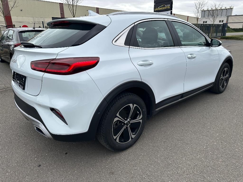 Kia Xceed, 1.6 benzine + elektrisch, plug-in hybride, Stof, Euro 6, Wit, 5 zetels