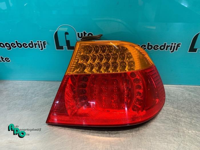 Achterlicht rechts van een BMW 3-Serie (3-Serie 98-), Gebruikt, -, -, Ophalen of Verzenden