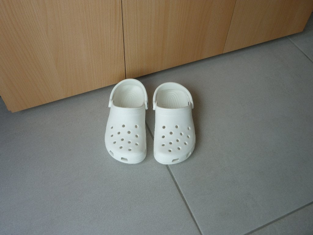 Witte Crocs klompen clogs schoenen instappers Mt 36-37, Vêtements | Femmes, Chaussures, Enlèvement ou Envoi, Sabots