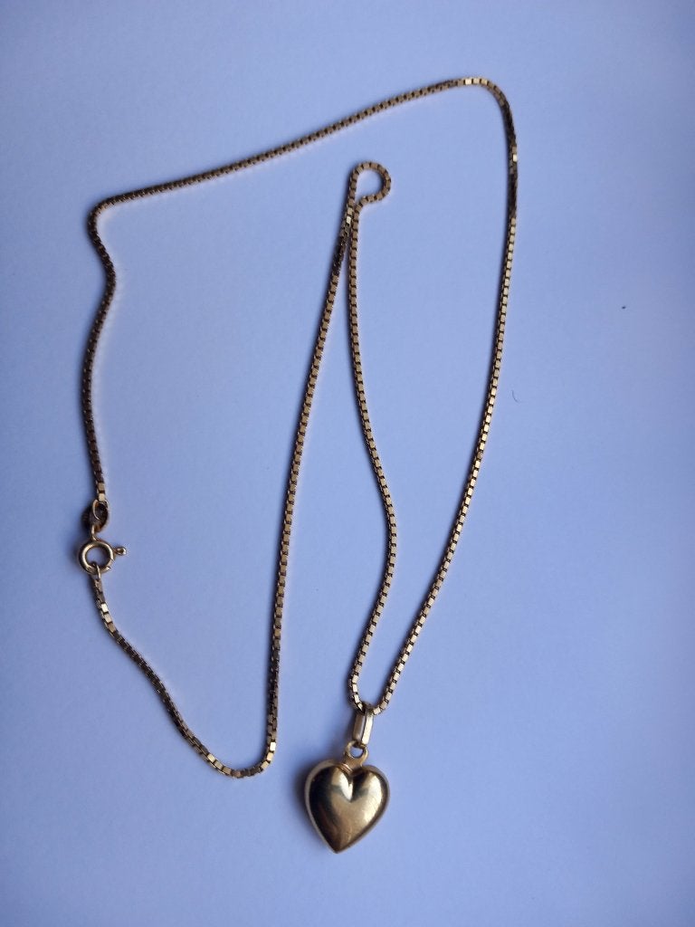 18kt geel gouden halsketting met een hartje, Met hanger, Gebruikt, Geel, Ophalen of Verzenden