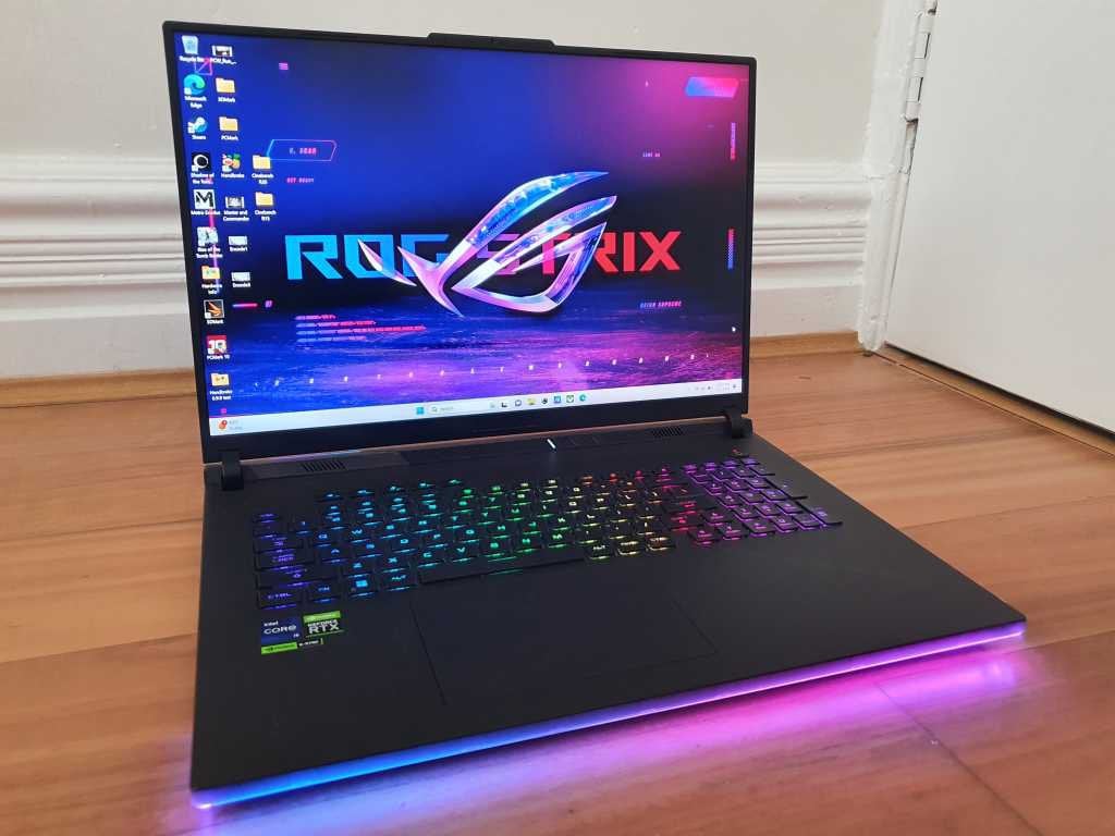 RTX 4080 Gaming Laptop – ASUS ROG G18 – 240Hz, Met videokaart, 32 GB, Ophalen of Verzenden, Zo goed als nieuw
