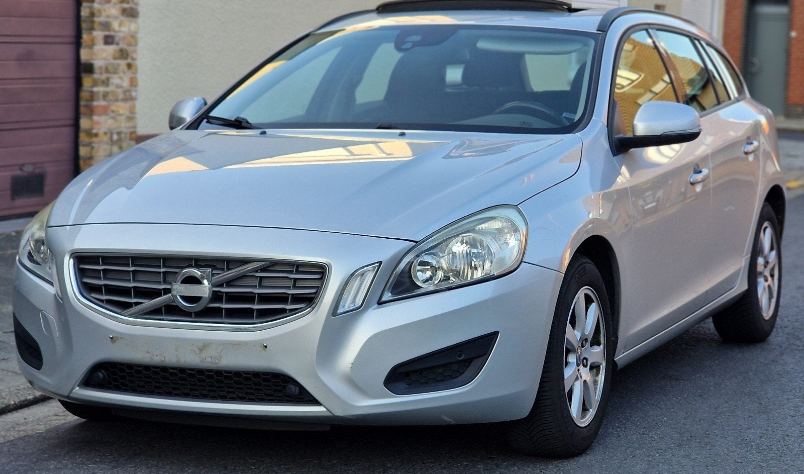 volvo V60 1.6 D2 2013 eu5b, Autos, Volvo, Capteur de lumière, Noir, 5 portes, V60