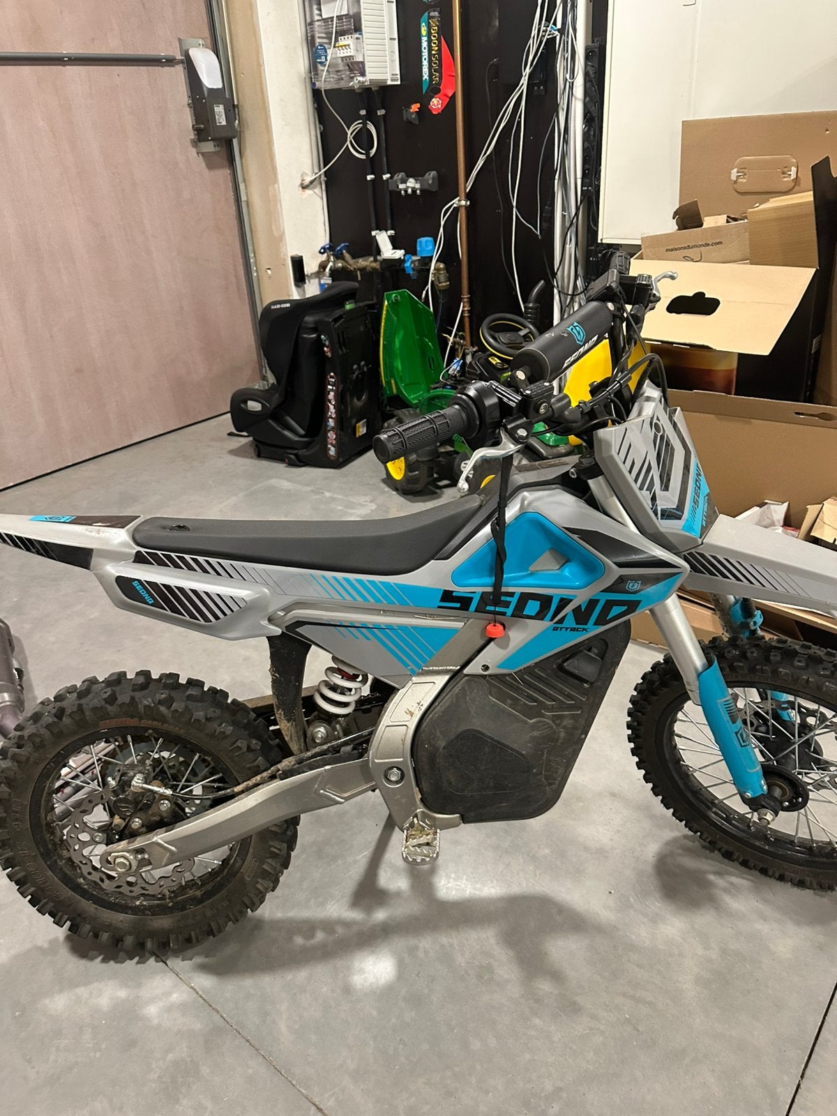 Sedna attack 1500, Fietsen en Brommers, Ophalen, Zo goed als nieuw