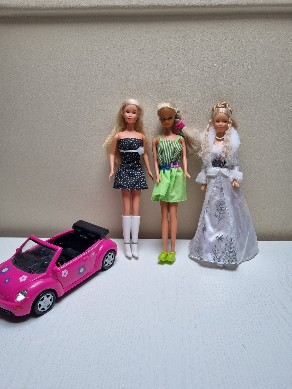Barbie poppen + kleren + cabrio, Ophalen of Verzenden, Barbie