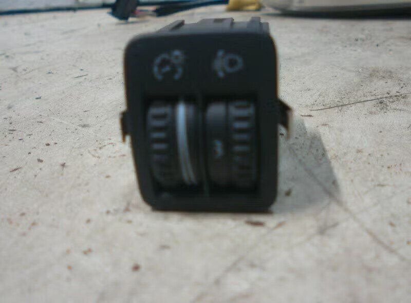 KOPLAMP IHV SCHAKELAAR Volkswagen Golf Plus (5M1 / 1KP), Auto-onderdelen, Gebruikt, Berliner Ring 2 38440 Wolfsburg, DE, Volkswagen