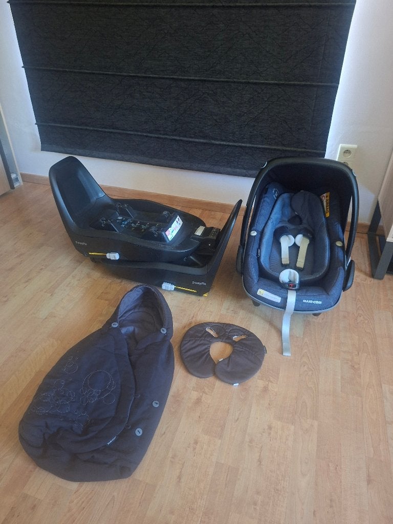 Galet Maxi cosi avec 2 isofix, Enfants & Bébés, Sièges auto, Utilisé, Maxi-Cosi, 0 à 13 kg, Isofix, Enlèvement