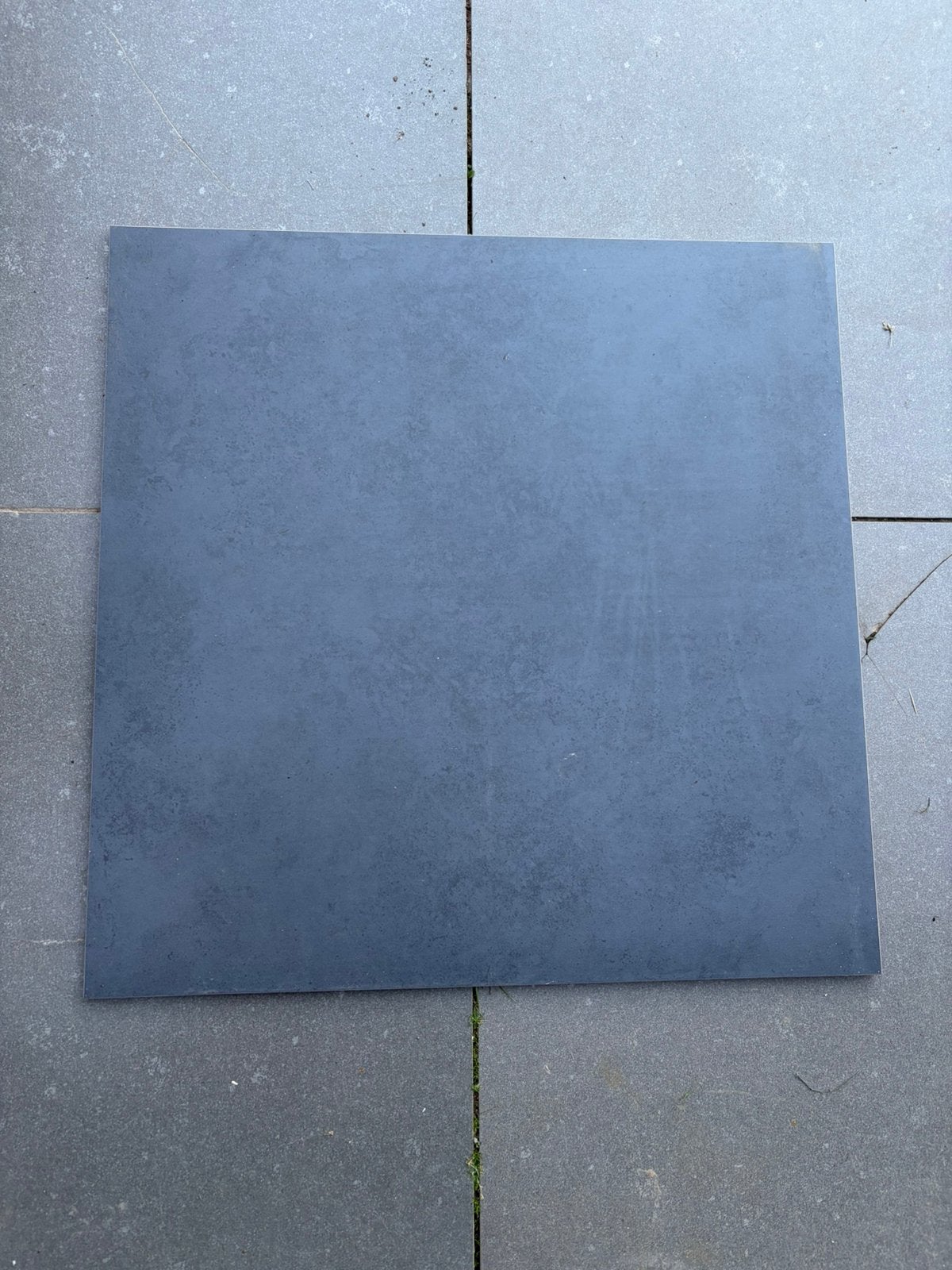 Vloertegel 60x60 +tegellijm (22stuks), Doe-het-zelf en Bouw, Ophalen, Zo goed als nieuw