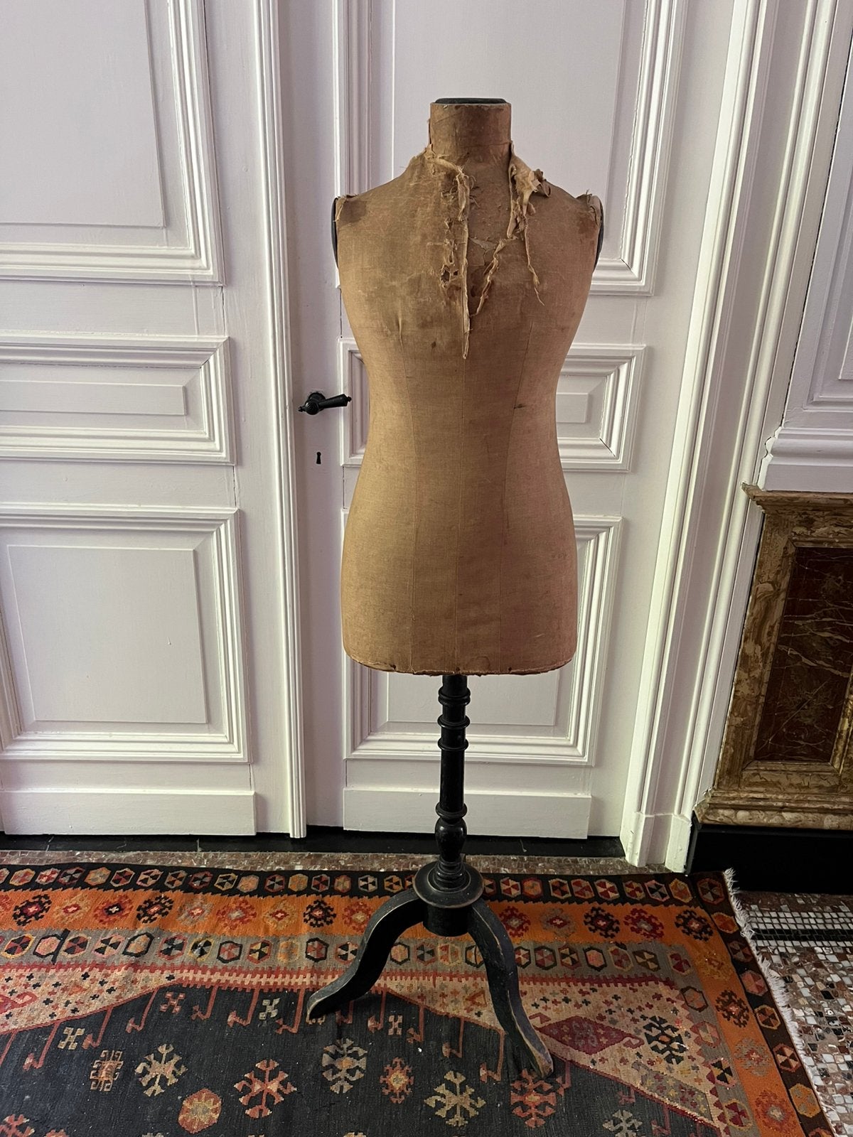 ANTIEKE PASPOP COUTURE HOUTEN VOET 1880, Ophalen of Verzenden, Gebruikt, Paspop