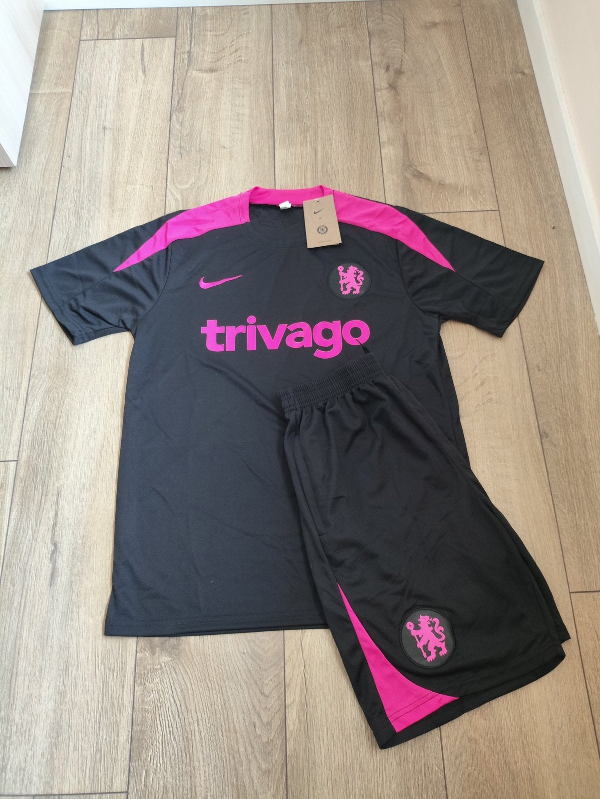 Chelsea training set, Sports & Fitness, Taille L, Enlèvement ou Envoi, Comme neuf, Set