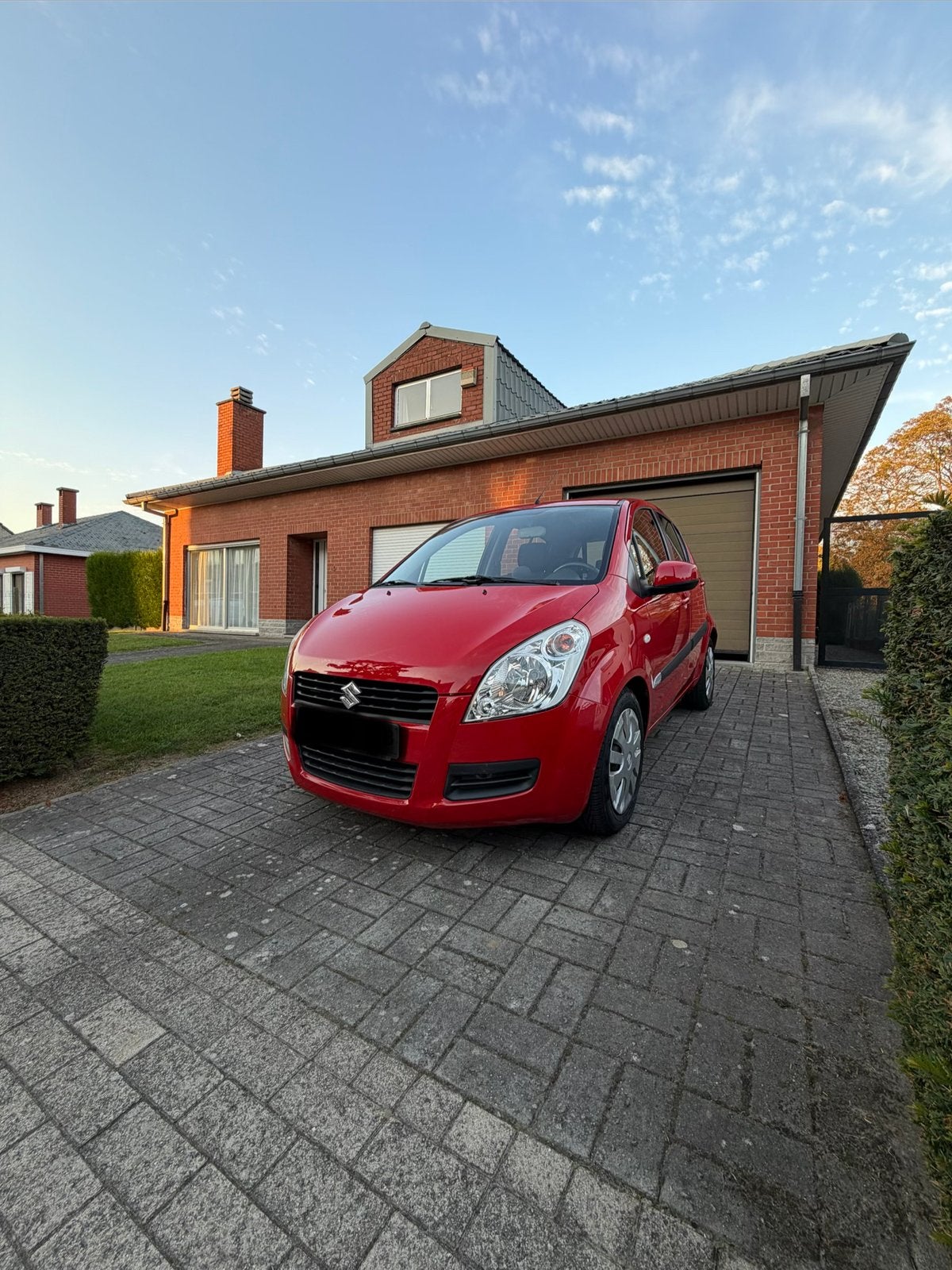 Suzuki splash 2011 - 32 800klms - essence, Rouge, Euro 5, Achat, Carnet d'entretien