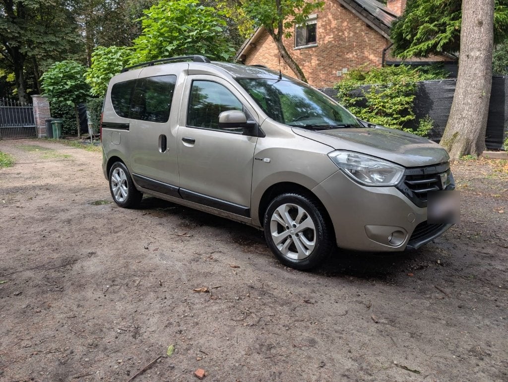 Dacia Dokker 1.2 TCe benzine – 2014 – 126.000 km – trekhaak, Auto's, Voorwielaandrijving, 1198 cc, Beige, Sound system
