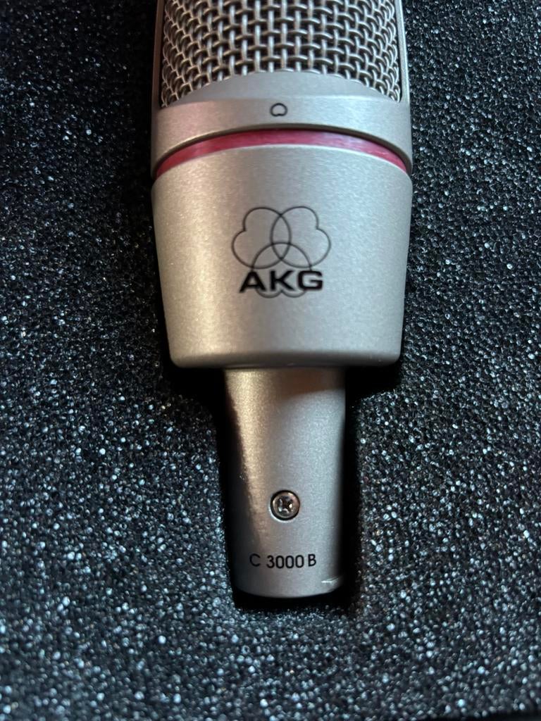 AKG 3000 B, Ophalen, Zo goed als nieuw