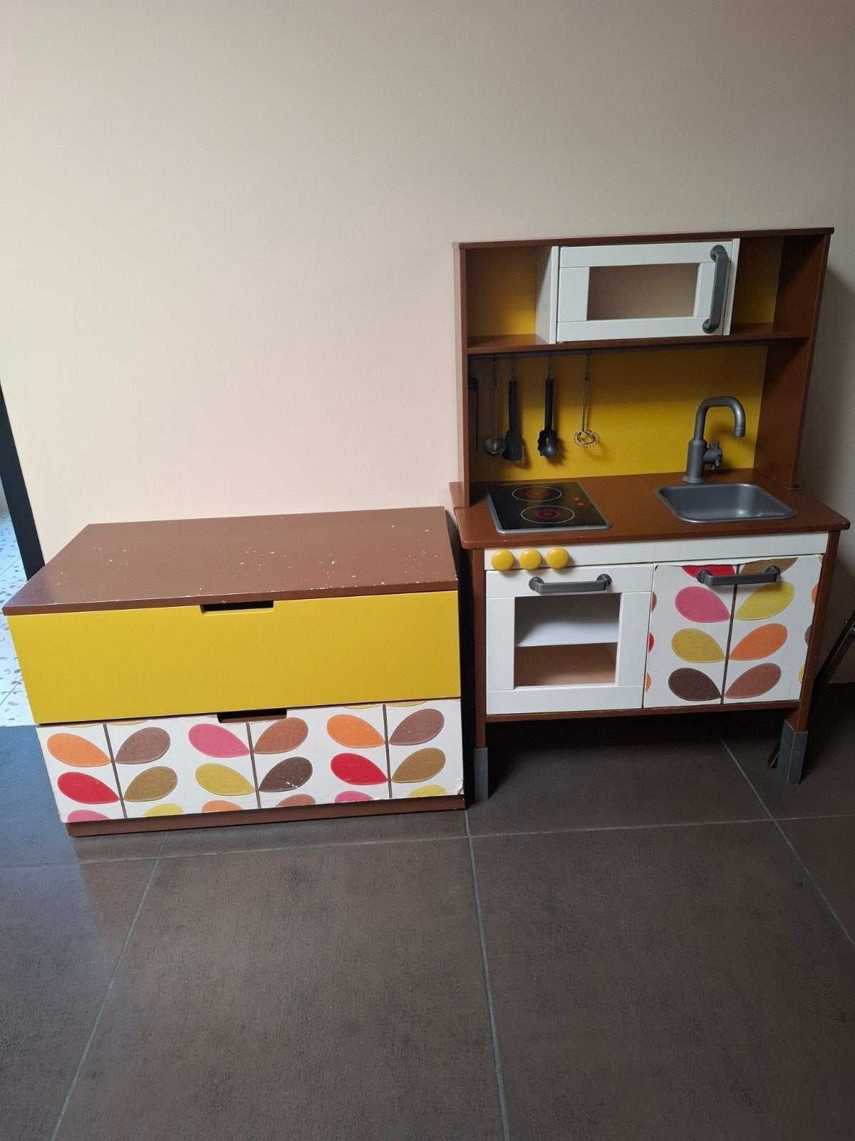 Ikea keukentje + kast, Enlèvement, Utilisé, Bois, Jouer à la cuisine