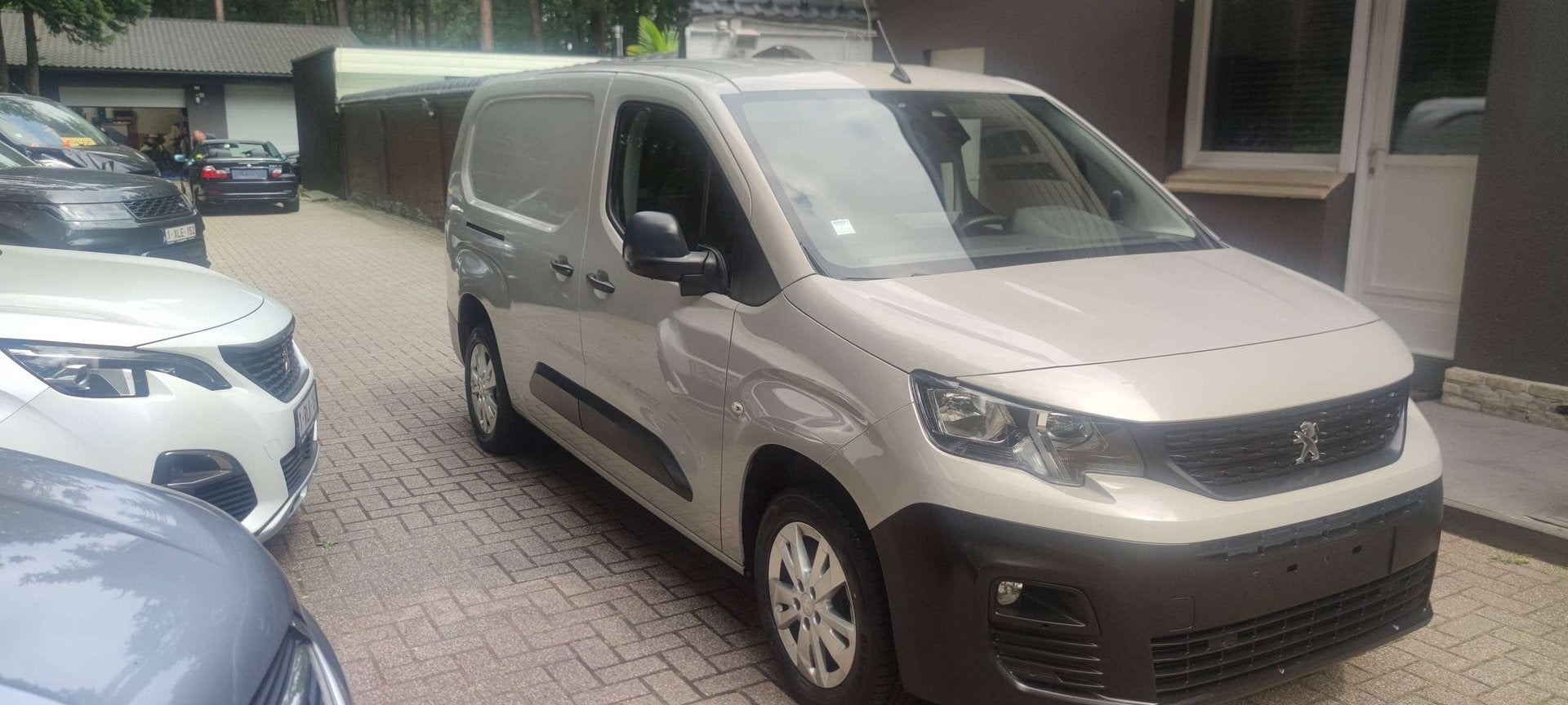 Peugeot Partner NIEUWSTAAT / BTW, Automaat, Stof, Gebruikt, 4 cilinders