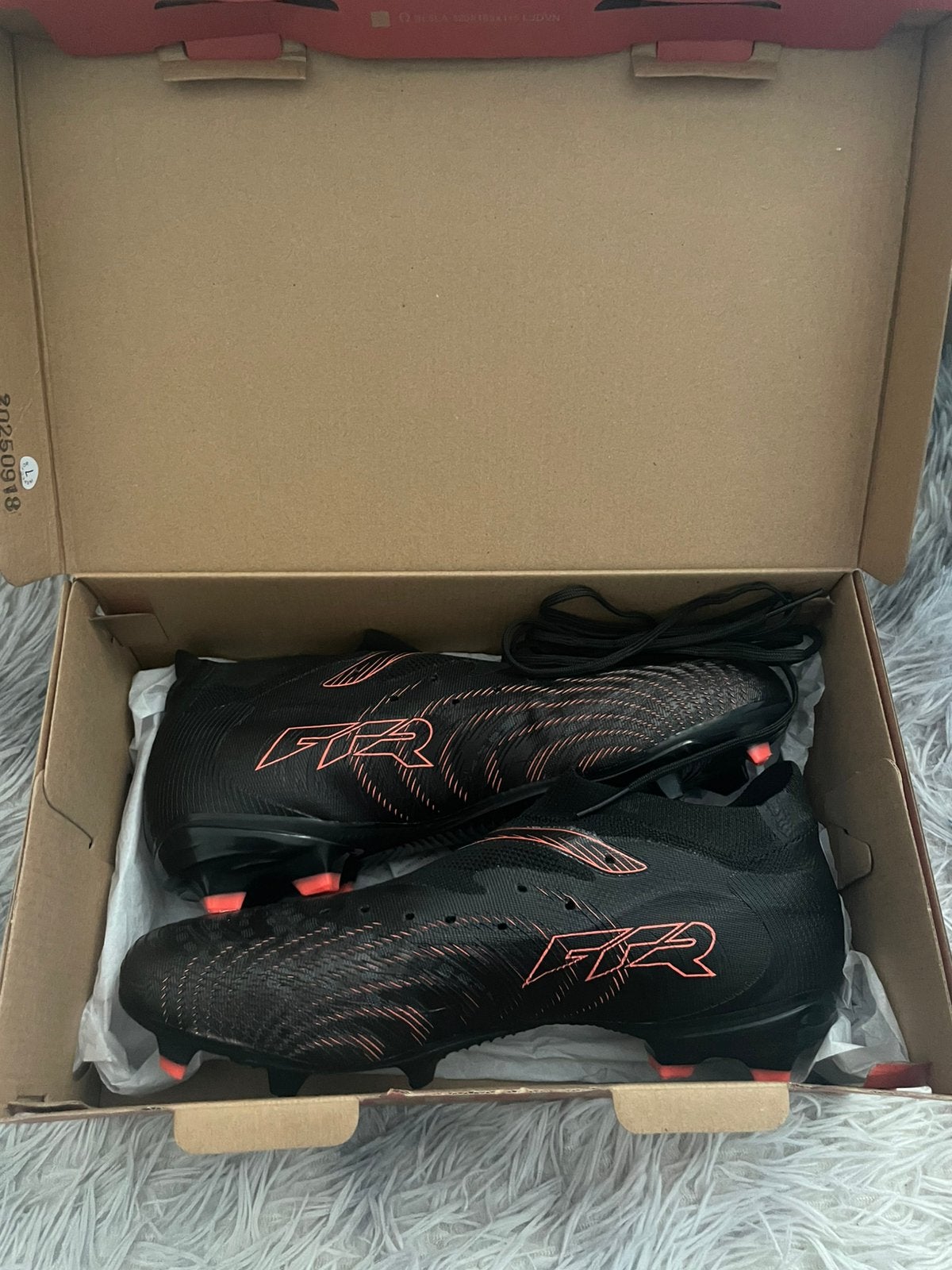 Voetbalschoen puma maat 42.5, Sport en Fitness, Skeelers, Ophalen, Nieuw