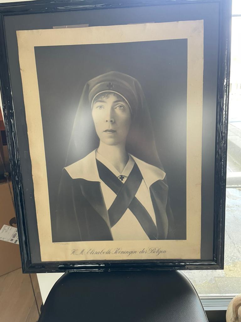 Mooie antieke foto met lijst van koningin Elisabeth, Ophalen
