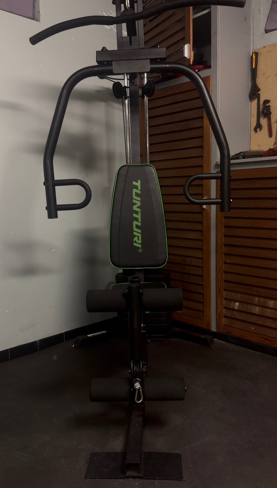 Tunturi fitnes toestel en benchpress, Sport en Fitness, Ophalen, Zo goed als nieuw, Benen
