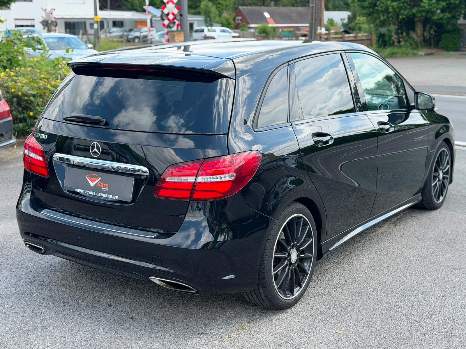 Mercedes B180 benzine automaat Amg night edition+ garantie, Auto's, Bedrijf, Automaat, Bluetooth, Te koop